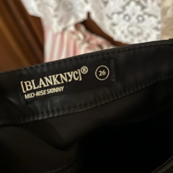 BlankNYC faux leather pants only used once excellent condition size 26 - Picture 7 of 8